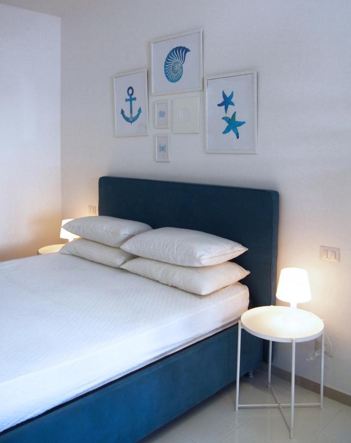 מרטינסיקורו Le Rose Beach & Suites Appartamenti Fronte Mare A Villarosa מראה חיצוני תמונה